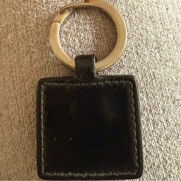 Authentic GUCCI Tag Plate Silver Tone Key Ring Holder Charm - Picture 6 of 6